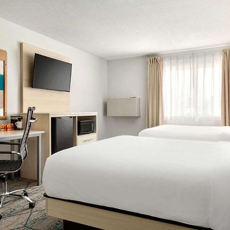 Ramada By Wyndham Miramichi New Brunswick Hotel Exterior photo